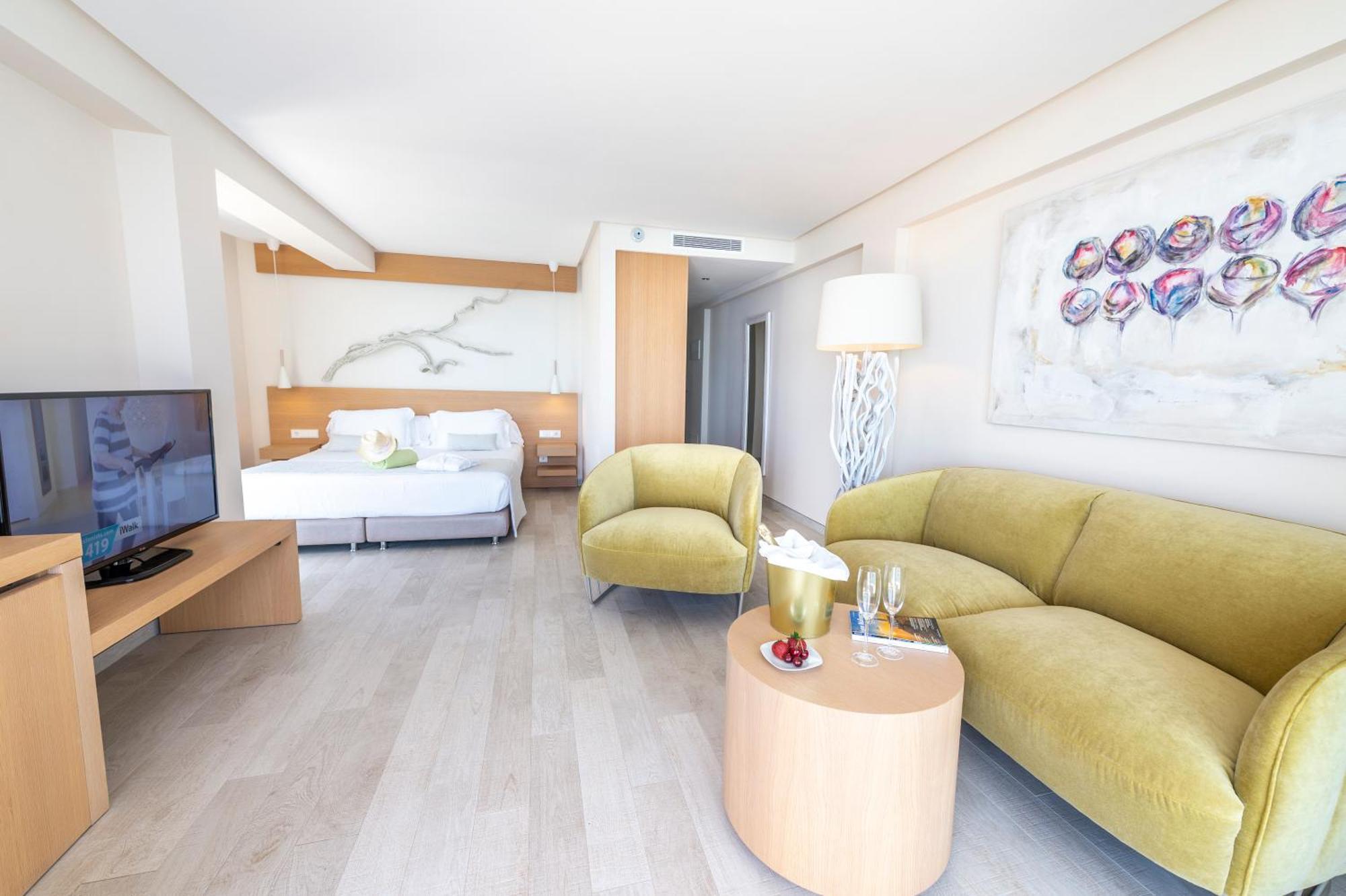 Melbeach Hotel & Spa - Adults Only Canyamel  Dış mekan fotoğraf