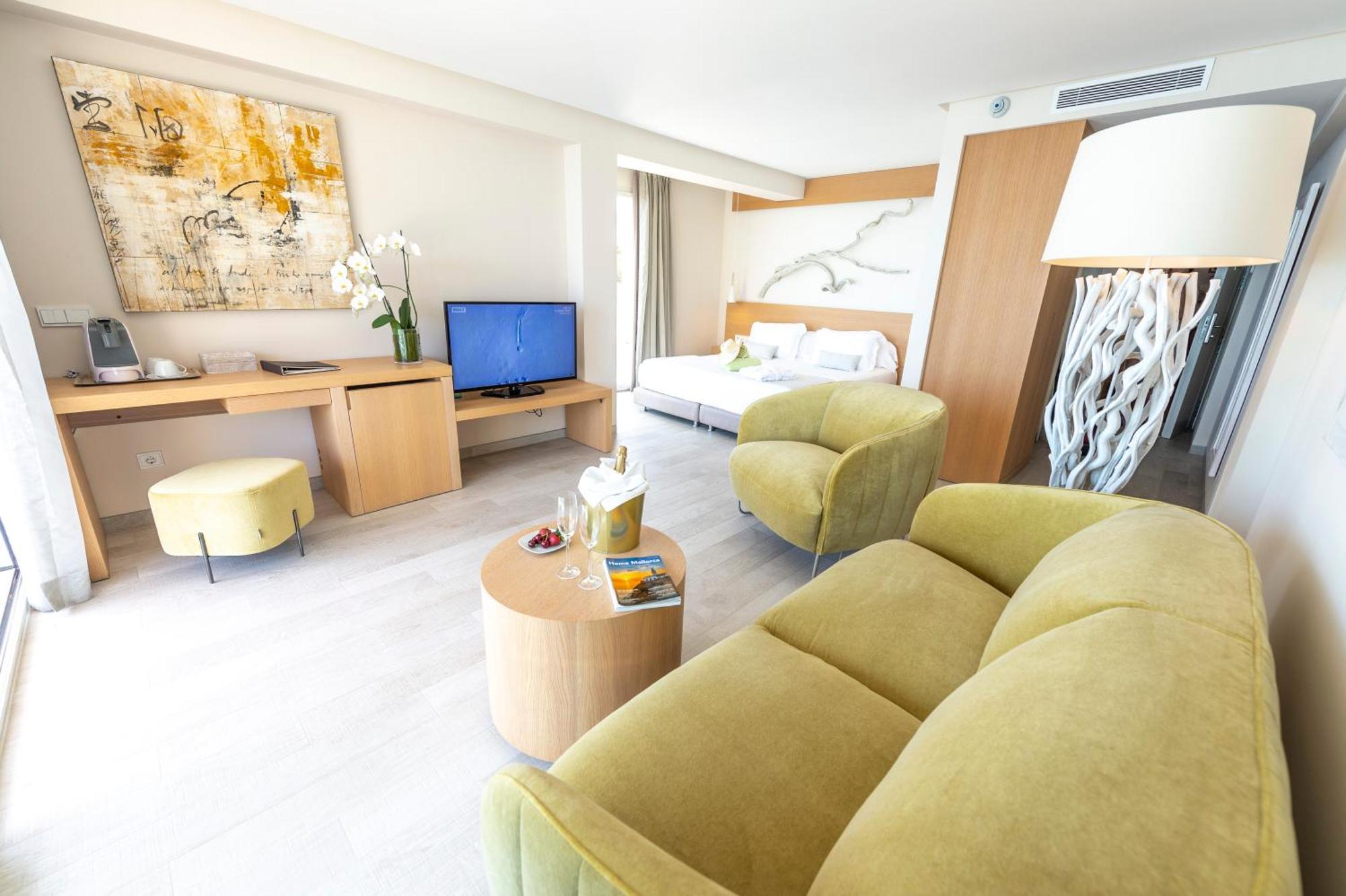 Melbeach Hotel & Spa - Adults Only Canyamel  Dış mekan fotoğraf